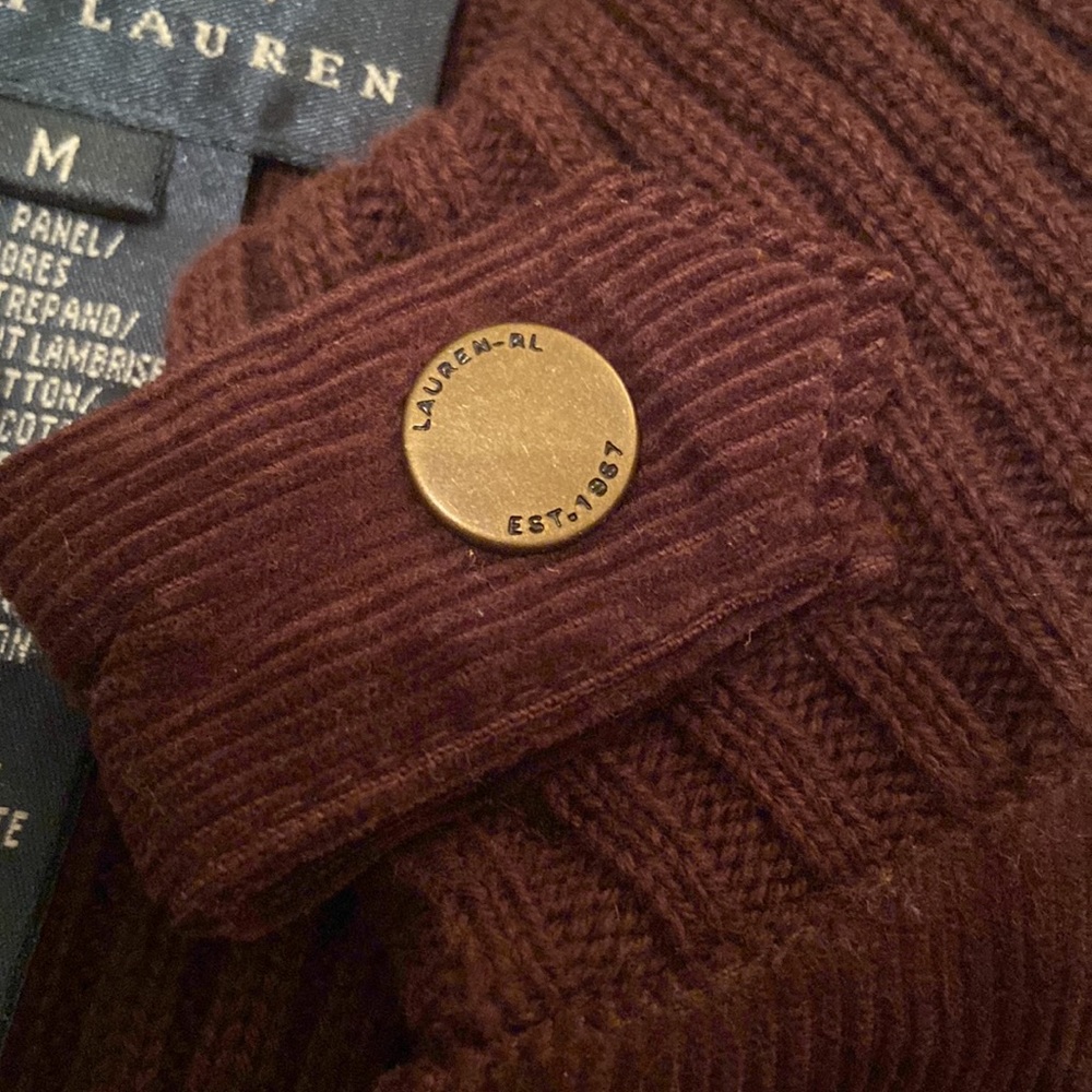 Gently used Women’s size Medium Lauren Ralph Lauren vest. - Picture 3 of 5